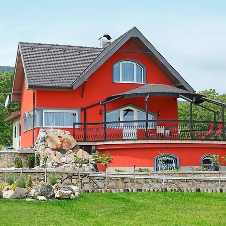 Villa Hrsz.2506/1 *
